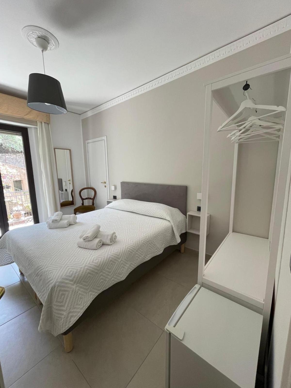 Mira Taormina Rooms Esterno foto